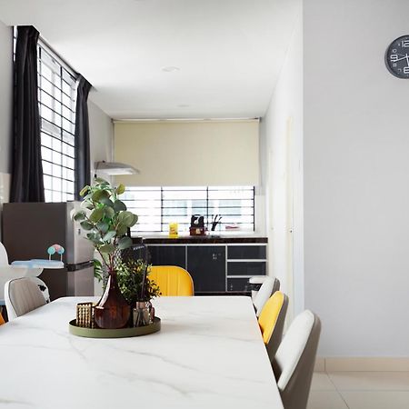 Вилла Desaru 37M7 Morandi Colour Theme By Joyfully Экстерьер фото